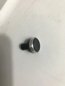 Perno de volumen para radio Panasonic AM-FM modelo RF-581. - Imagen 1 de 2