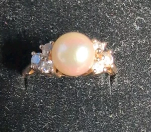 14 k gold, Pearl & Natural Diamond, 3.4 Grams, Size 8 - Picture 1 of 5