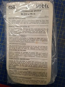 Frog - 1/72 Scale - F.237 Supermarine Spitfire Mk.VIII or Mk.XI Model Kit - Picture 1 of 2