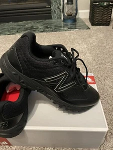 new balance - Picture 1 of 6