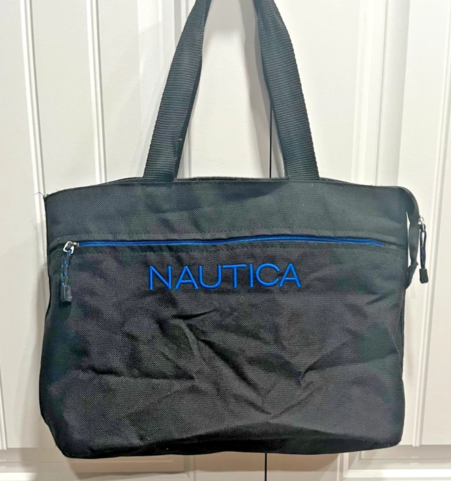 Женская сумка-тоут Nautica - черная с синим принтом - приблизительный размер 19x12 для тренажерного зала - Изображение 1 из 4