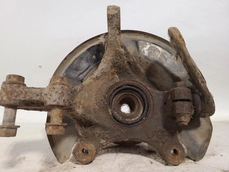 Husillo/nudillo delantero pasajero excluyendo turbo compatible con 85-89 SPECTRUM 643037 Foto 1 de 3