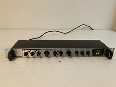 TC Electronic M300 vocal reverb effect dual-engine digital effect processor - Image 1 of 4