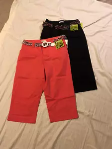 Lee: Women Natural Fit, Trouser Style Capri Pants, Belt: Flamingo OR Black - Picture 1 of 3