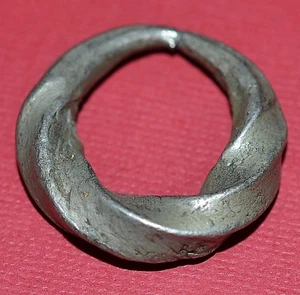 Antiguo anillo de metal giratorio en espiral de la tribu tuareg africana Níger África talla 6,50 - Imagen 1 de 3