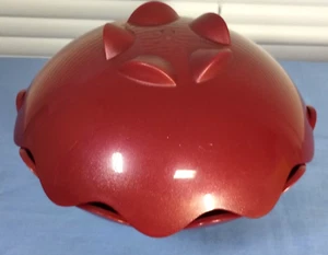Tupperware red Holiday candy dish clam shell colored. - Picture 1 of 10