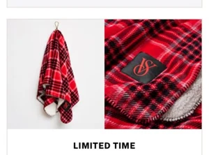 Victoria’s Secret VS 2024 plaid accogliente peluche plaid coperta e calze nuovo con etichette set regalo - Foto 1 di 5