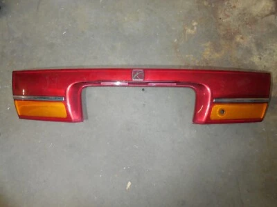 Panel de luz trasera central moldura izquierda + derecha fabricante original 19152249 2000-2002 Saturn L100 L200 L300 Foto 1 de 4