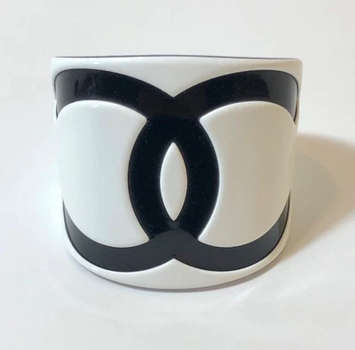 CHANEL CC Logo White Black Acrylic Perspex Wide Fit Bracelet Cuff Coco Rare! - Image 1 of 4
