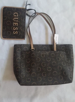 Bolso de Mano Guess Delphine (13inx4inx12in) con Bolsa Grande (9.25inx6.5in) ambos Nuevos con Etiquetas  Foto 1 de 4
