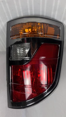 06-08 Luz trasera lateral del pasajero derecho Honda Ridgeline pieza OEM # 33501-SJC-A01 Foto 1 de 4