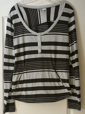 Volcom Brand Women’s XL Black Gray Striped Ribbed Knit Shirt Blouse. - Image 1 of 3