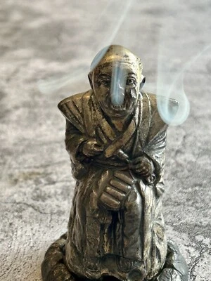 Antigua escultura china quemador de incienso hombre gritando latón plateado 41/2" Foto 1 de 4