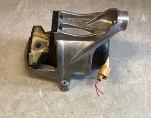 Motorlager vorne oben Audi A4 B9 O/S rechts Fahrerseite 8W0199372CQ Bj 15-23 - Bild 1 von 6