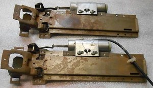 1970 CHEVELLE SS BUCKET POWER SEAT LOCKS 396 454 LS-5 LS-6 - Picture 1 of 3