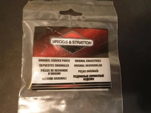 New OEM Briggs and Stratton Genuine Service Part - Screw 806660 - Picture 1 of 4