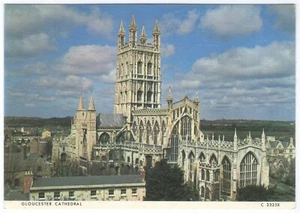 Gloucester Cathedral, colour postcard, posted 1977 - Picture 1 of 2