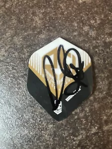 DARTS: ROSS SMITH 'SMUDGER' SIGNED UNICORN DART FLIGHT+COA **PROOF** - Picture 1 of 2