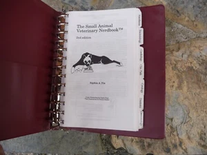 Vintage Small Animal Veterinary Nerdbook ~ by Sophia Lin second edition - Foto 1 di 2