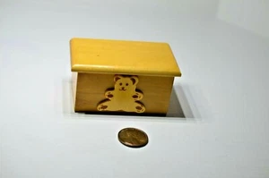 Oso de juguete miniatura en escala 1:12 muñeca T6465 - Imagen 1 de 8