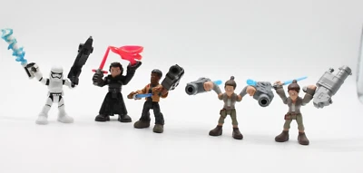 Lote de figuras Playskool Galactic Heroes Star Wars Rey, Kylo Ren Finn y Stormtrooper Foto 1 de 4