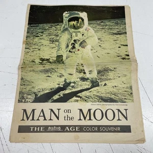 ORIGINAL VINTAGE RETRO Illustrated Souvenir The Age Man On The Moon Armstrong - Bild 1 von 8