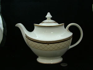 ROYAL DOULTON BARONESS TEA POT WITH LID H5921 5 CUP SIZE - Bild 1 von 2
