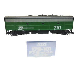 N Scale Kato Burllngton Northern F7-B Powered Diesel Locomotive 176-101 - Picture 1 of 6