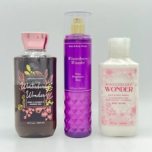 Bath and Body Works Winterberry Wonder Gel Doccia, Lozione e Nebulizzatore Confezione da 3 Pezzi - Foto 1 di 2