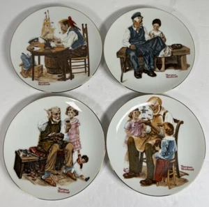 norman rockwell plates Set Of Four Toy Maker. NIB With Original Box & Wall Hooks - Picture 1 of 12