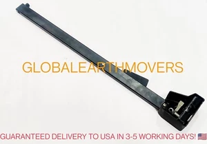 JCB BACKHOE - DOOR LOCK LEFT HAND (PART NO. 123/02450) - Picture 1 of 10