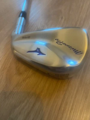 Mizuno Pro 245 #7 Iron / Dynamic Gold Stiff Shaft / Demo Golf Club Right Handed - Image 1 of 4
