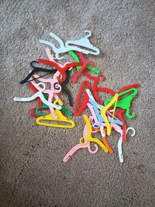 Assorted Barbie Doll Clothes Hangers 28 Pcs - Picture 1 of 2