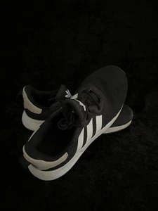 Adidas LYM 029004 Negro con Logo Rayas Blancas y Suela Blanca / Tradicional - Imagen 1 de 9