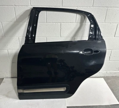 Fiat 500L Trekking 2014-2017 panel de carcasa de puerta trasera izquierda OEM *¡SOLO RECOGIDA LOCAL!* Foto 1 de 4