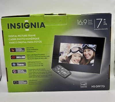 Insignia NS-DPF7 7" Digital Picture Frame. New-Open Box - Image 1 of 4