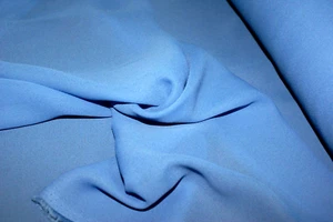 Lotes de 2,5 m - Tela de georgette crepé ligera 'POLVO AZUL', 118 cm de ancho - Imagen 1 de 3