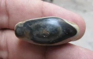 Ancient grave fire agate with beautiful eye structure from Pakistan - Picture 1 of 11