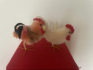 Vintage Easter Chenille Roosters Wire Feet - Picture 1 of 7