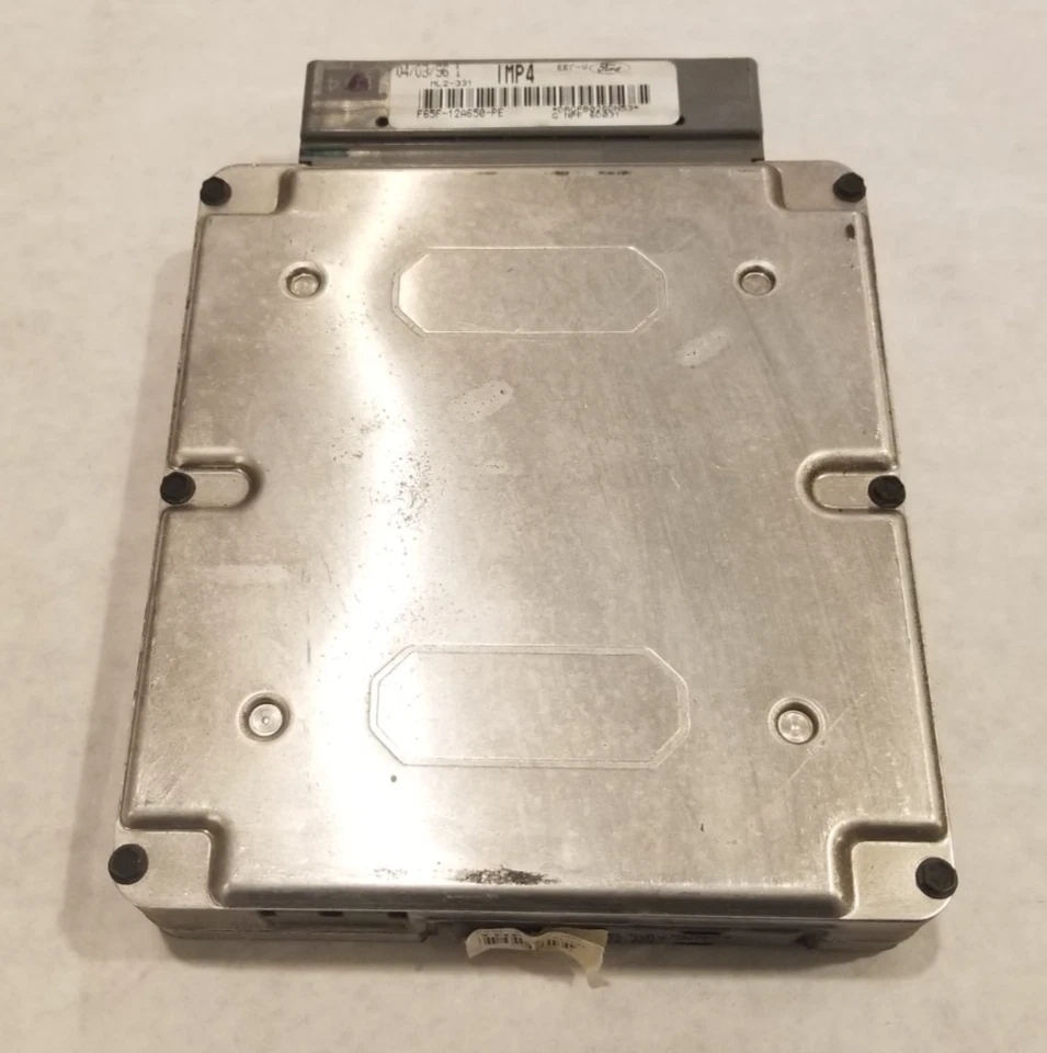 1997 Ford F-150 - ECU EEC - F65F-12A650-PE - Imagem 1 de 1