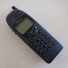 Téléphone mobile portable vintage NOKIA 6110 noir bleu violet avec chargeur