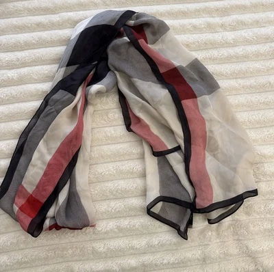 Auténtica bufanda Burberry media mega cuadros seda cachemir 100 % seda 190x70 cm Foto 1 de 4