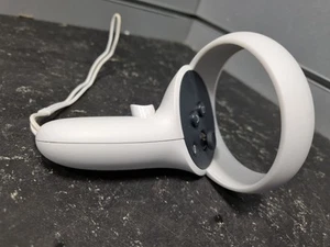 Meta Oculus QUEST 2 Controller RIGHT FREE UK Post F - Picture 1 of 5
