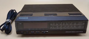 Vintage Magnavox 008 Electronic Clock Radio 90AS008/44 Am / FM Alarm Tested - Picture 1 of 6
