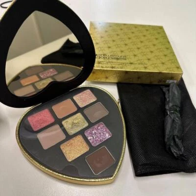 Shu Uemura x JoJo’s Bizarre Adventure Stone Ocean Jolyne Eyeshadow Palet Limited - Image 1 of 4