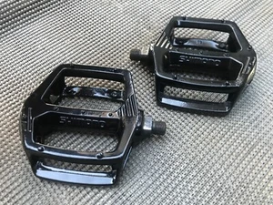 Vintage Shimano DX Pedals 1/2 in. Black Old School BMX 1980s Race 1 Pc. Crank - Picture 1 of 12