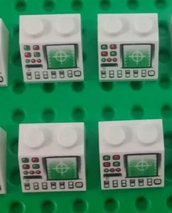 *NEW* Lego Computer Radar Targeting Brick for Space Ships etc - 4 pieces  - Picture 1 of 2