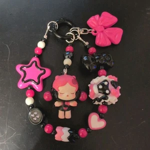 Nowy autentyczny Pop Mart Czaszka Panda Fasola Śliczny brelok Telefon Charm Ręcznie robiony - Zdjęcie 1 z 8