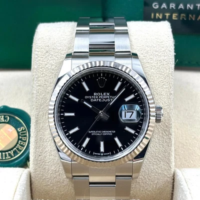 Nuevo, sin usar Rolex Datejust 36 mm bisel estriado, esfera negra. Ref. 126234 Foto 1 de 4