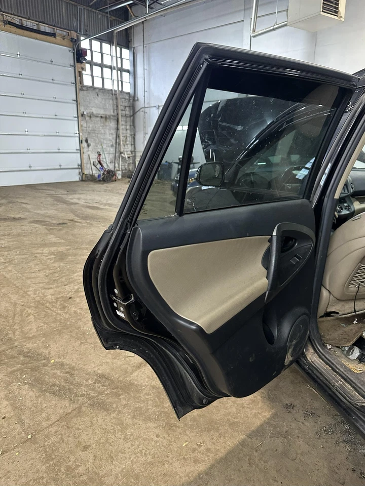 Used Rear Left Door Assembly Rear Side fits: 2012 Toyota Rav4 electric windows p - Image 1 of 4